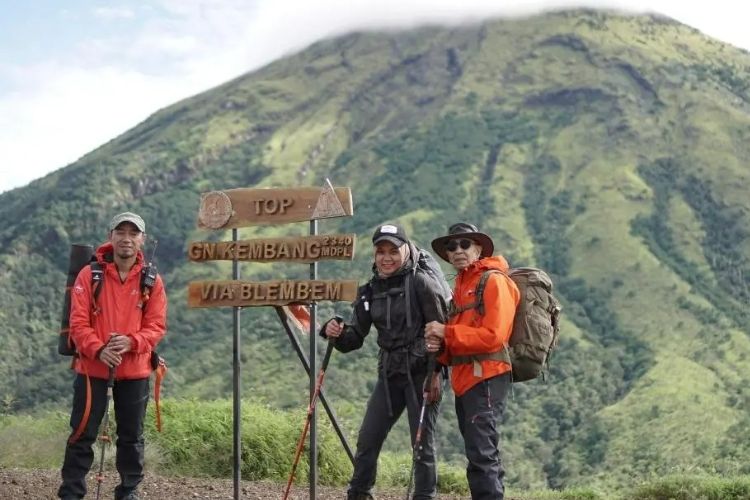 Program Zero Waste Mountain Gunung Kembang Wonosobo Raih Penghargaan, Ajak Pendaki Kian Peduli Lingkungan