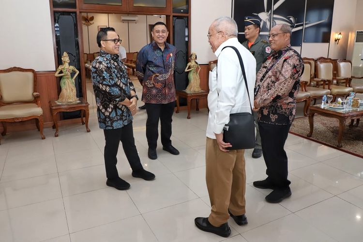 Empat Kebijakan Strategis Menteri PANRB Dukung Program Bangga Berwisata di Indonesia