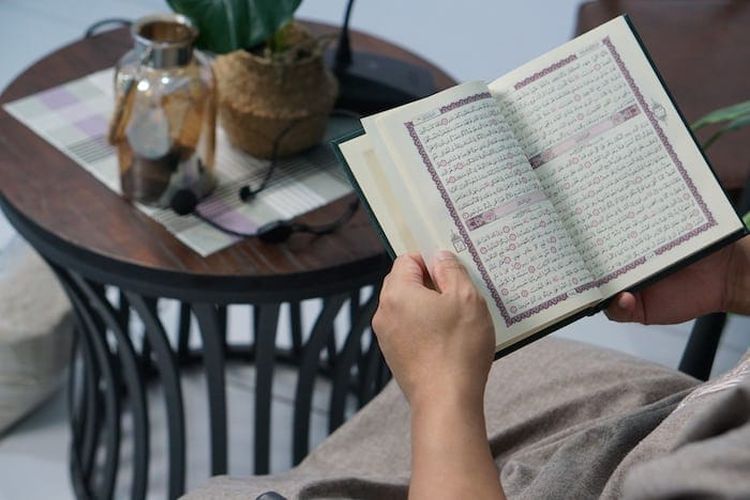 Rangkuman PAI Kelas 7 Bab 1 Semester 1 Materi Al-qur'an Dan Sunah ...