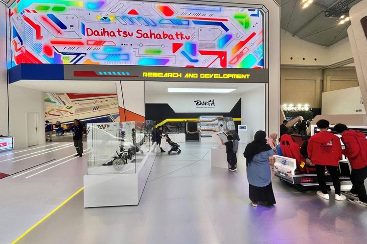Daihatsu Gas Terus Sajikan Teknologi DNGA Lewat fasilitas R&D Corner di Booth Daihatsu GIIAS 2023   