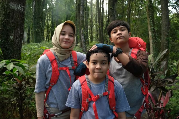 Sinopsis Petualangan Anak Penangkap Hantu, Film Horor Kids Adventure ...