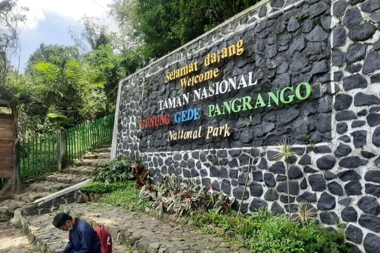 Pendakian Gunung Gede Pangrango Via Cibodas Ditutup Buntut Perusakan