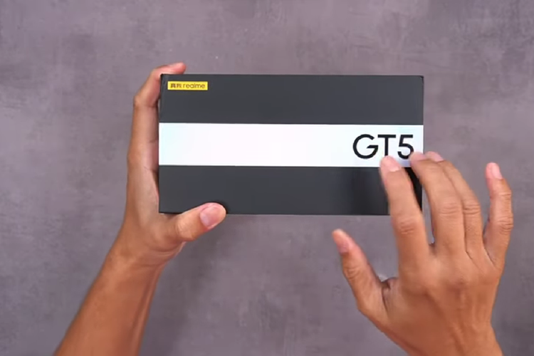 Masuk Resmi Di Indonesia Realme Gt Perpaduan Desain Menawan Dan