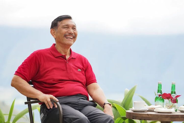 Luhut Binsar Pandjaitan Muncul Perdana Usai Dilarikan ke Rumah Sakit