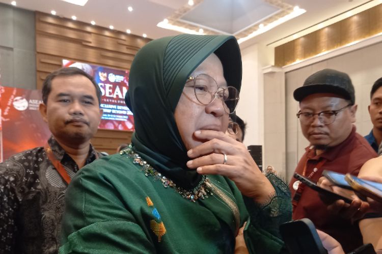 Mensos Risma Menangis Saat Diskusi Panel AHLF: Ingat Anak Penyandang Disabilitas yang Jadi Korban Pemerkosaan