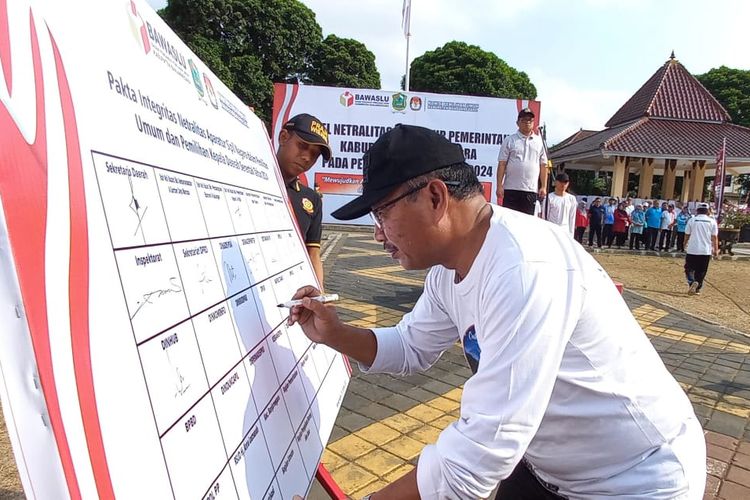 Pj Bupati Tri Harso Ajak Asn Di Banjarnegara Komitmen Jaga Netralitas