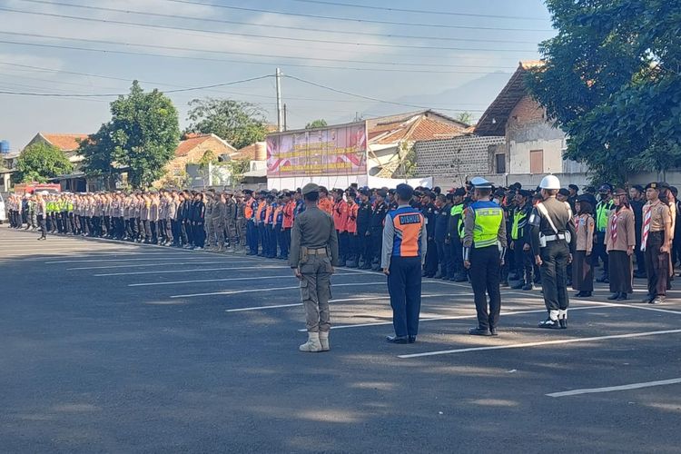 Libur Nataru Di Bandung Barat, Jalur Cipatat-Padalarang Dan Cisarua ...