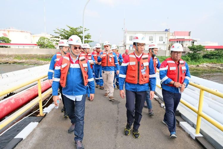 Kunjungi Fuel Terminal Tanjung Gerem Dan SPBU, Pertamina Pastikan ...