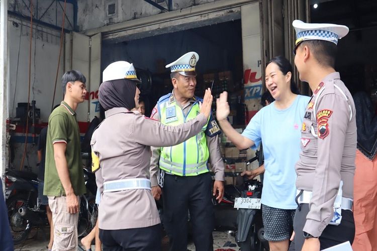 Sosialisasikan Larangan Knalpot Brong Polres Salatiga Datangi Bengkel Motor Portal Pekalongan