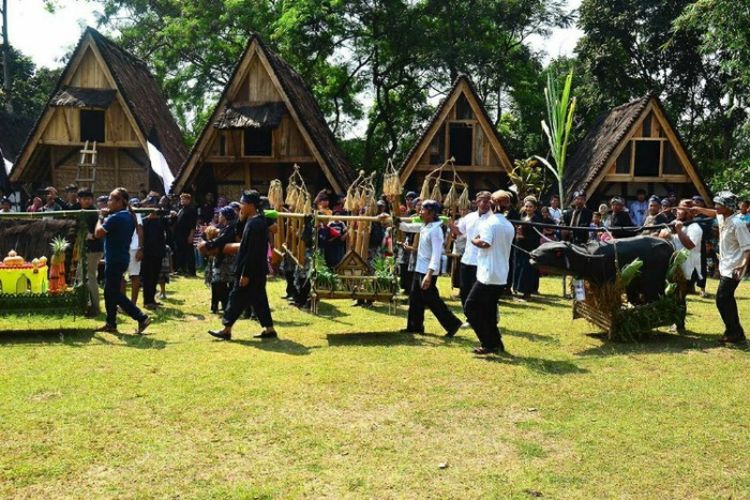 Riwayat Kampung Sindangbarang, Menurut Naskah Kuno Pantun Bogor