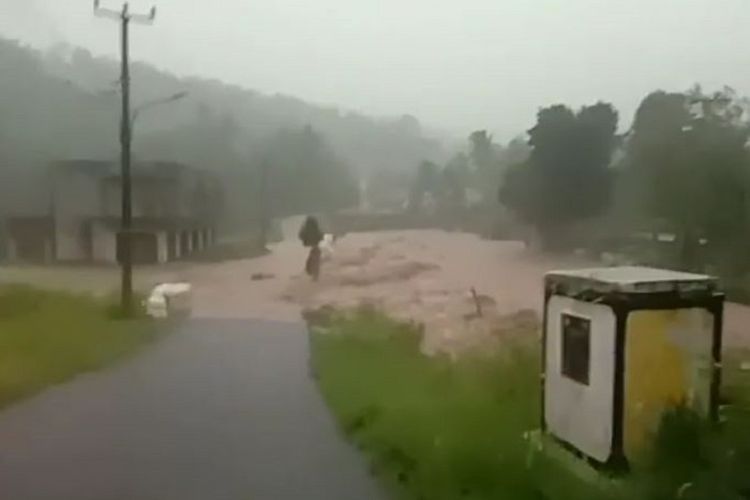 Curah Hujan Ekstrem, Banjir dan Longsor Terjadi di Bogor