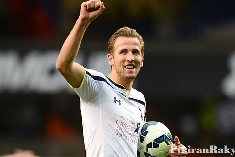 Cetak Gol Terbanyak Harry Kane Raih Trofi Sepatu  Emas 