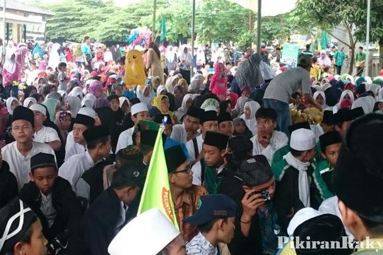 Wakil Bupati Bandung Barat Dinobatkan Jadi Bapak Santri ...
