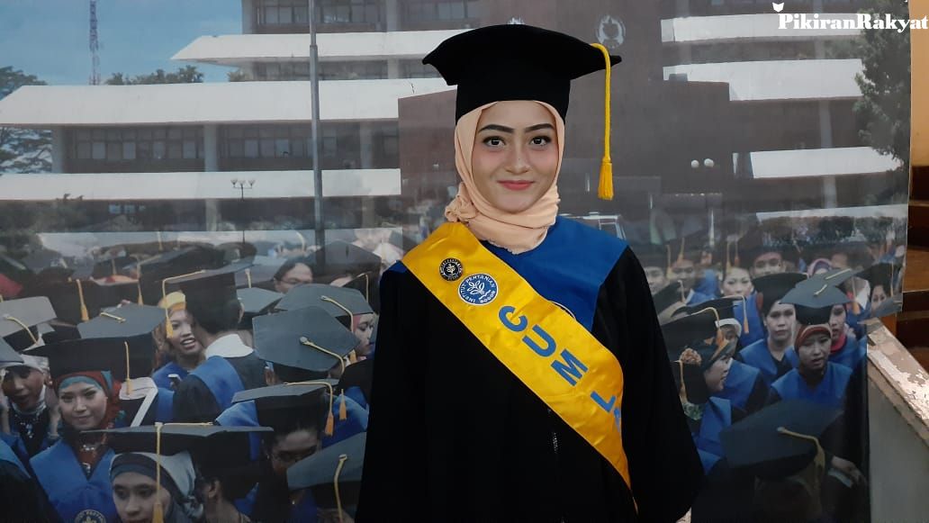 Cerita Spirlee Anesta Sanas Dulu Tukang Laundry Kini Lulusan Terbaik Ipb Pikiran Rakyat Com