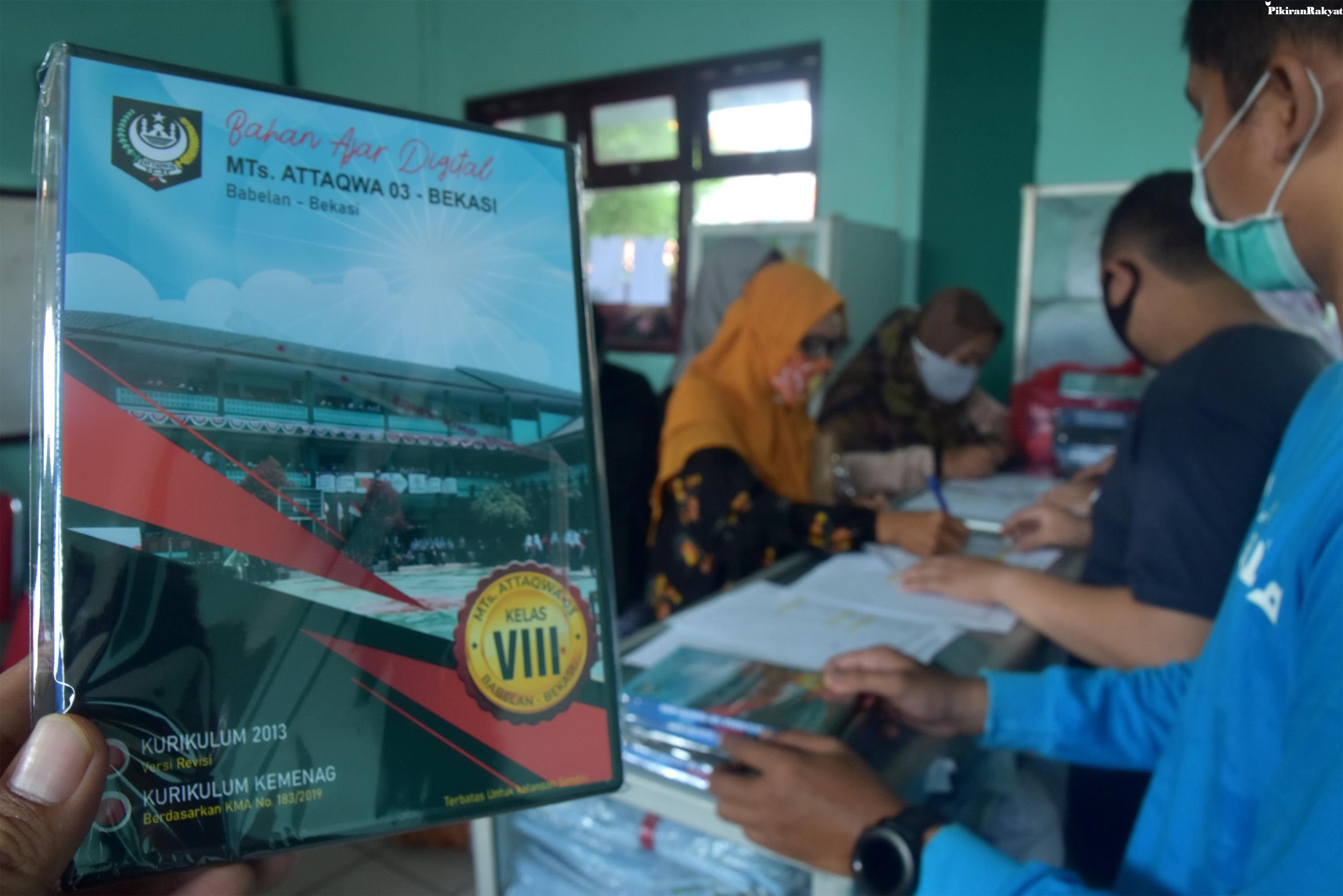 Bisa Ditiru Salah Satu Sekolah Di Bekasi Buat Terobosan Belajar Yang Tak Memerlukan Kuota Internet Pikiran Rakyat Com