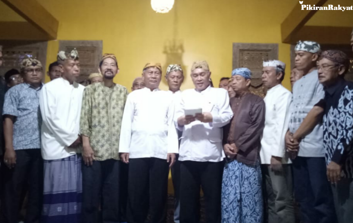 Soal Kisruh Di Kasepuhan Cirebon Keluarga Besar Mertasinga Memilih Bersikap Netral Pikiran Rakyat Com