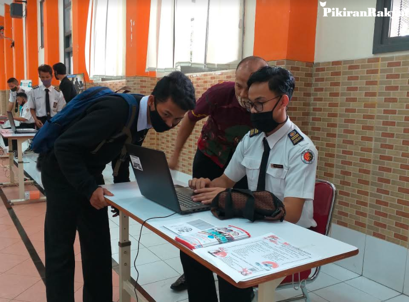 Tingkat Pengangguran Lulusan Smk Jawa Barat 13 Persen Pandemi Covid 19 Buat Kondisi Kian Menantang Pikiran Rakyat Com