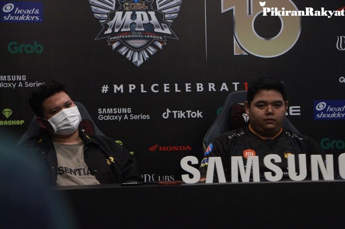 Sebagai kapten RRQ Hoshi, R7 merespon debut rekan MPL ID S10, Banana. R7 punya keyakinan Banana bisa jadi EXP laner terbaik papan atas.
