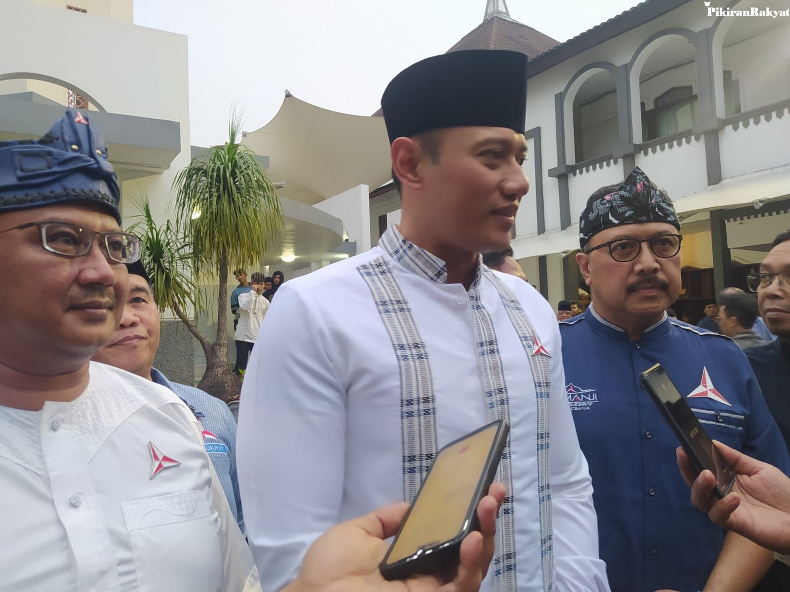 KETUA Umum Partai Demokrat, Agus Harimurti Yudhoyono (AHY) menggelar Safari Ramadan di Kota Cimahi, Selasa, 28 Maret 2023.*