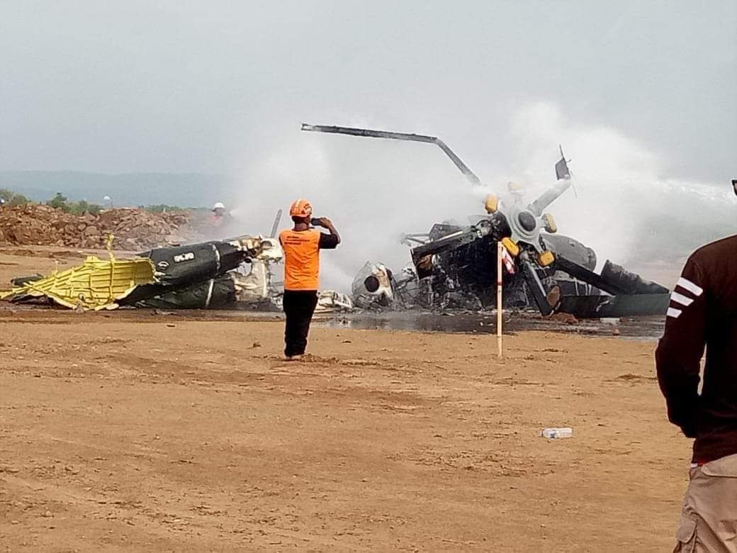 Helikopter TNI AD Jatuh di Kendal, 4 Orang Meninggal 5 ...