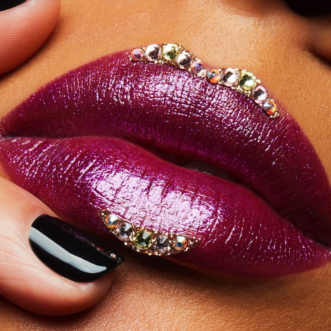 Studded Lips.*