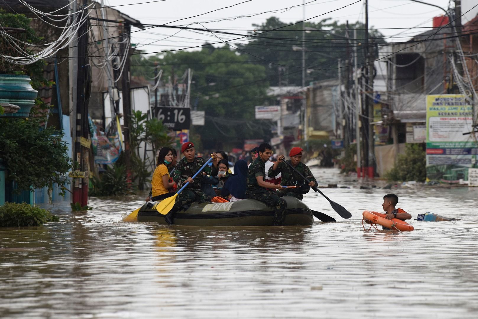 Banjir Jakarta 2020, Hastag #ShameOnYouFormulaEJakarta Jadi Trending di