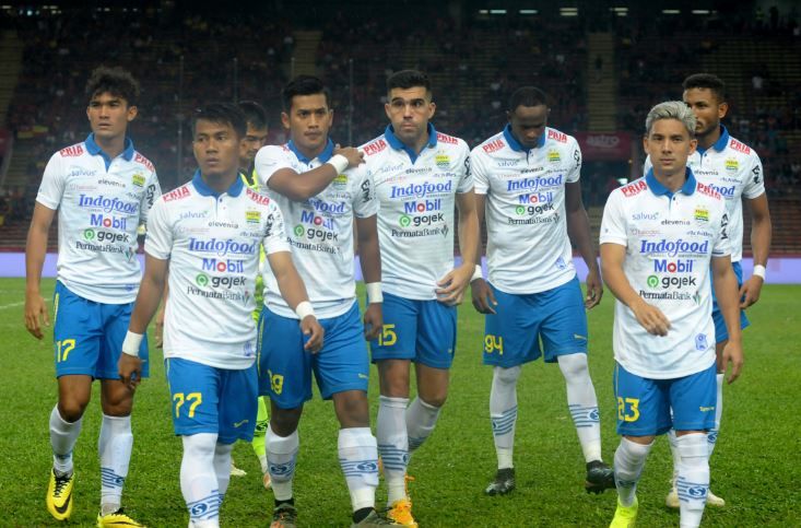 Persib Bandung Kalah Telak Robert Alberts Soroti Penampilan Dua Pemain Brasil Pikiran Rakyat Com