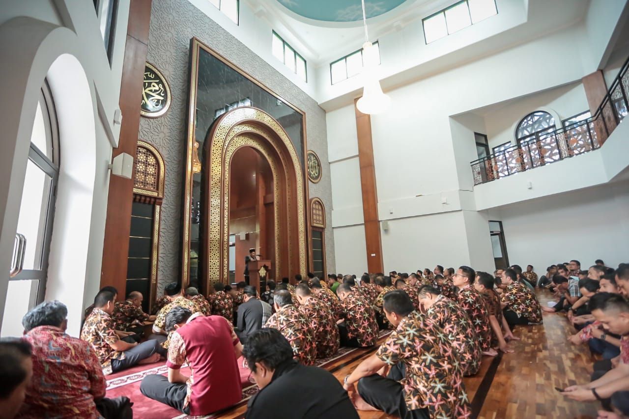 Contoh Teks Khutbah Jumat Singkat, Tema Menjaga Amal Lengkap Dengan Doa ...