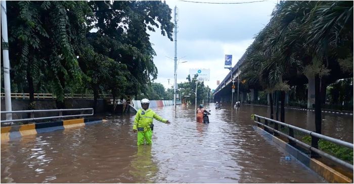 Ada Pemadaman Listrik Total, Banjir Di Istana Presiden Dan 30 Titik Di ...