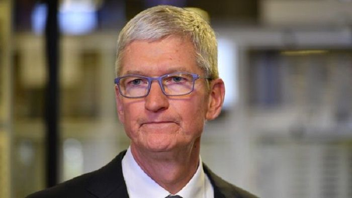 CEO Apple, Tim Cook.*