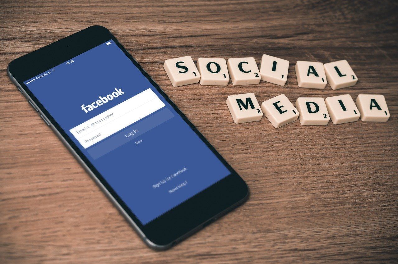 Ingin Tampilan Jadi Mode Gelap Di Facebook Simak Cara Aktifkan Dark Mode Fb Portal Jember