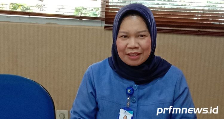 Manajer Humas PDAM Tirta Raharja Kabupaten Bandung Sri Hartati, saat ditemui di kantornya, Senin (9/3/2020).* BUDI SATRIA/PRFM