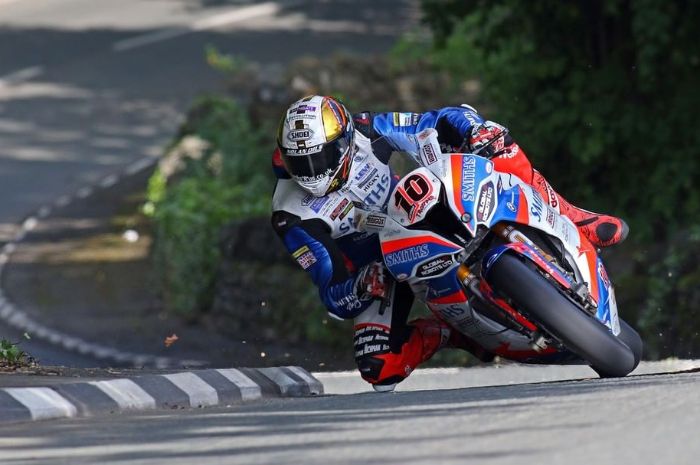 Cara Menentukan Jari Jari Jalan Raya Virus Corona Hentikan Ajang Isle Of Man TT 2020 Panitia 