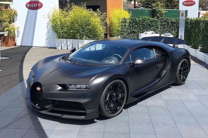 Supercar Bugatti Chiron dengan tenaga mencapai 1500 DK
