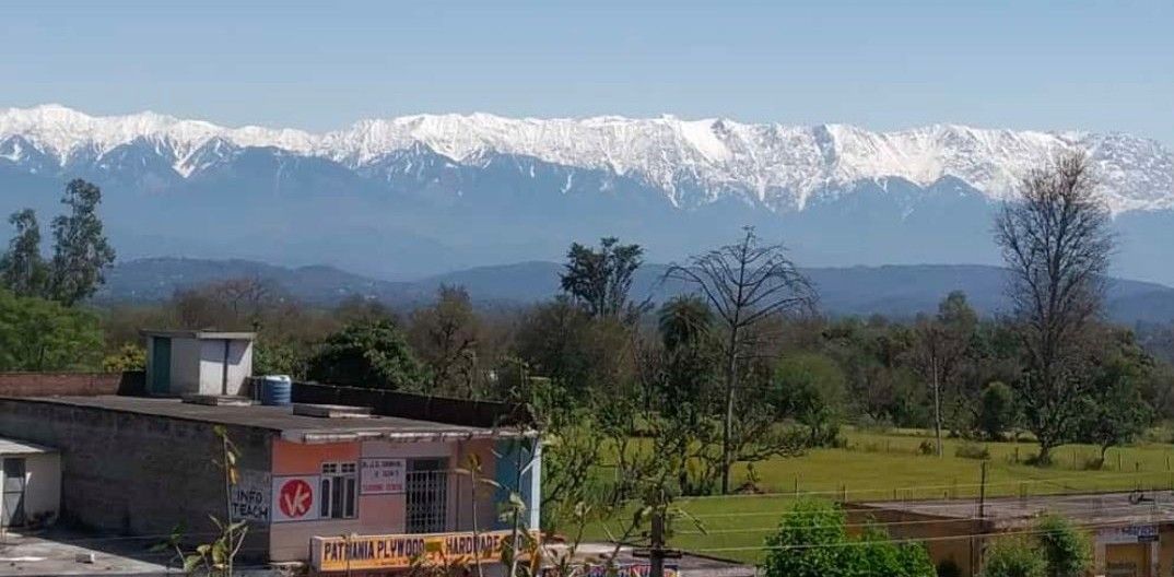 Berkat Lockdown Pemandangan Pegunungan Himalaya Kembali Terlihat Sejak 30 Tahun Terakhir Pikiran Rakyat Depok