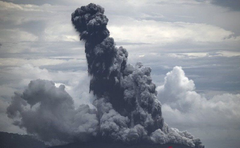 Tahun berapa gunung krakatau meletus pertama kali