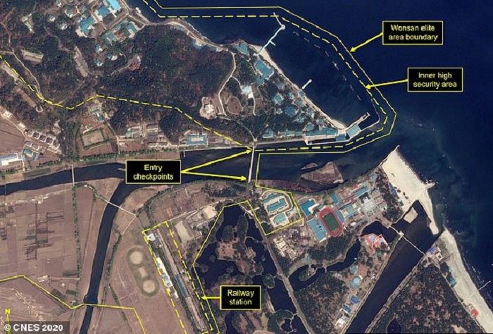 FOTO satelit memperlihatkan kereta sepanjang 250 meter milik Kim Jong Un terlihat di dekat kompleks liburan Wonsan pada Kamis, 23 April 2020.*