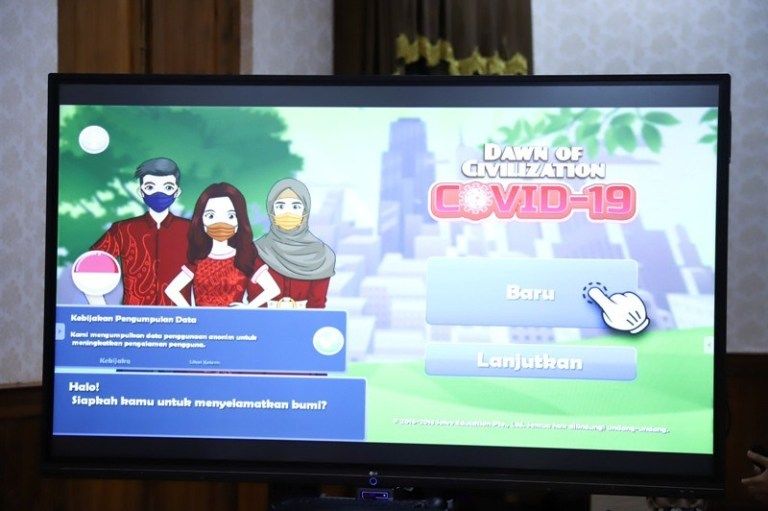 Khofifah Indar Parawansa Gubernur Jatim melaunching game online bertemakan Covid-19 saat presscon di Gedung Negara Grahadi Surabaya.