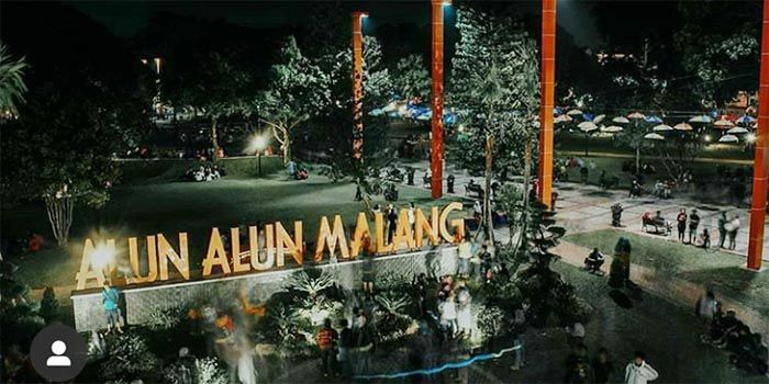 Alun-Alun Kota Malang.