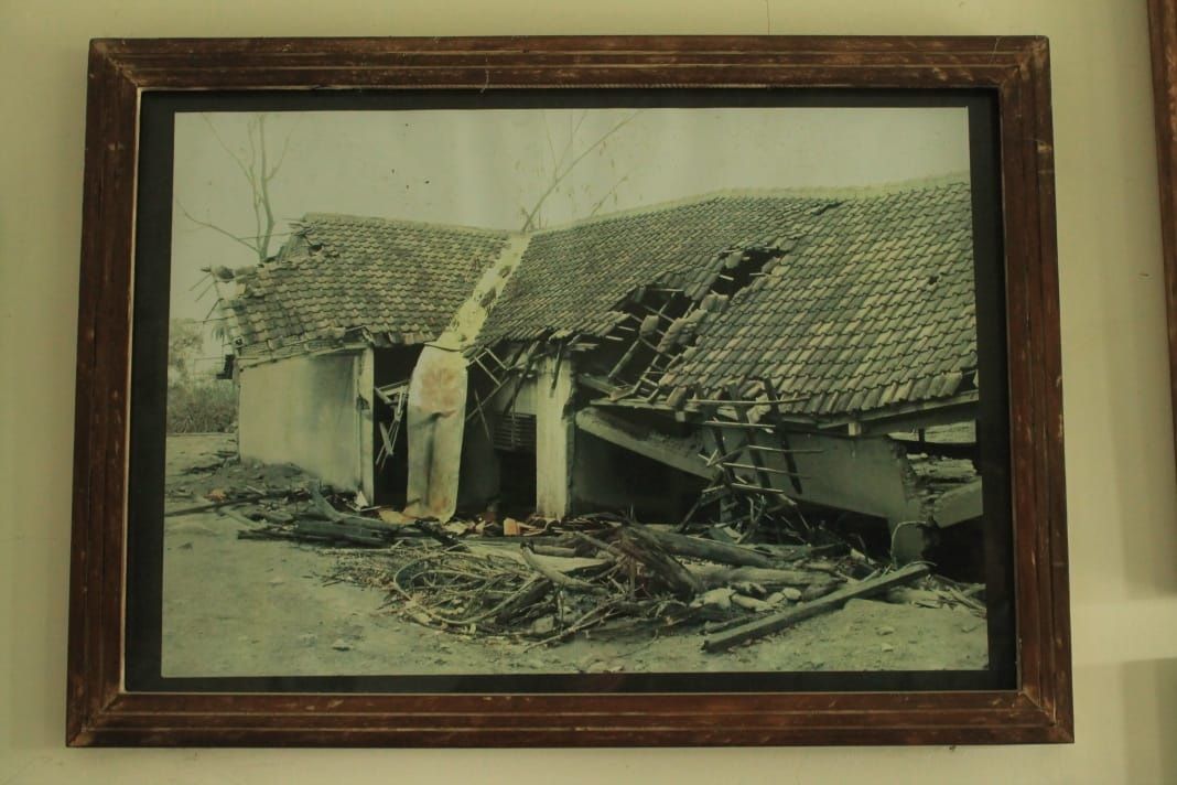 POTRET kerusakan akibat gempa Jogja 2006.*
