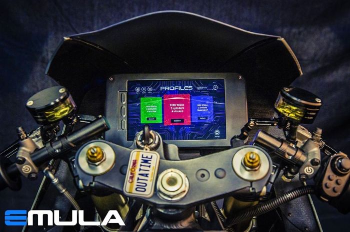 Tiga pengaturan tenaga dari motor listrik Emula yang bisa diatur melalui speedometer motor