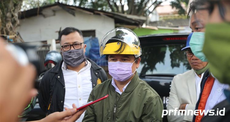 Direktur Operasional dan Komersil PD Pasar Bermartabat, Panca Saktiadi saat ditemui wartawan di Pasar Sadang Serang, Kota Bandung, Selasa (9/6/2020)
