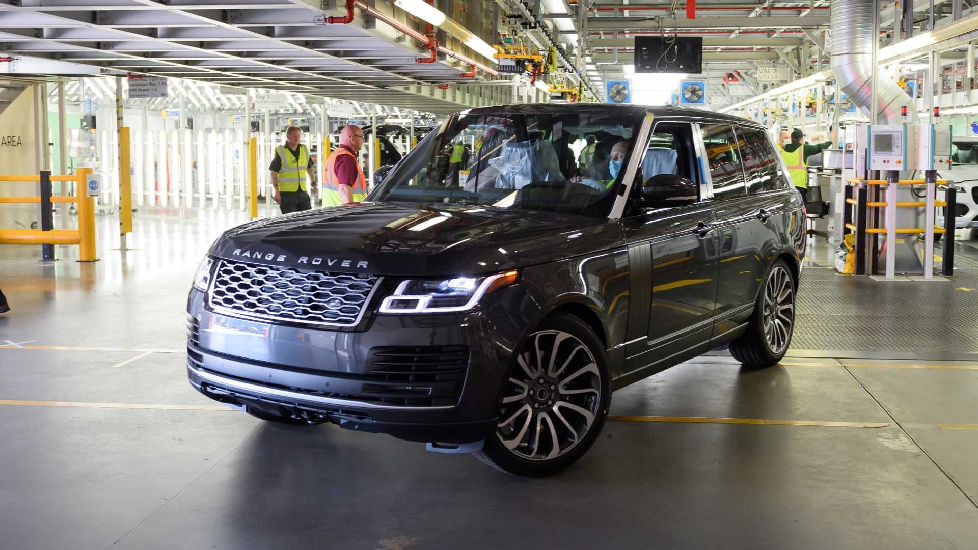 Mobil pabrikan Land Rover utamanya Range Rover dan Defender mungkin masih menjadi 'dream car' tahun 2024.