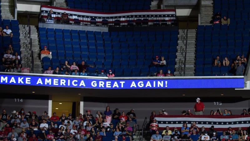 Banyak terlihat kursi kosong di kampanye Donald Trump, Tulsa, Oklahoma (20/6).