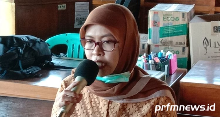 Kepala BPJS Kesehatan Cabang Soreang, Kabupaten Bandung, Heni Riswanti saat ditemui di Soreang, Selasa (23/6/2020).**
