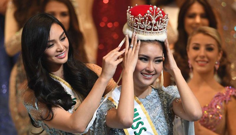 Kevin Liliana saat mendapat mahkota Miss Internasional 2017