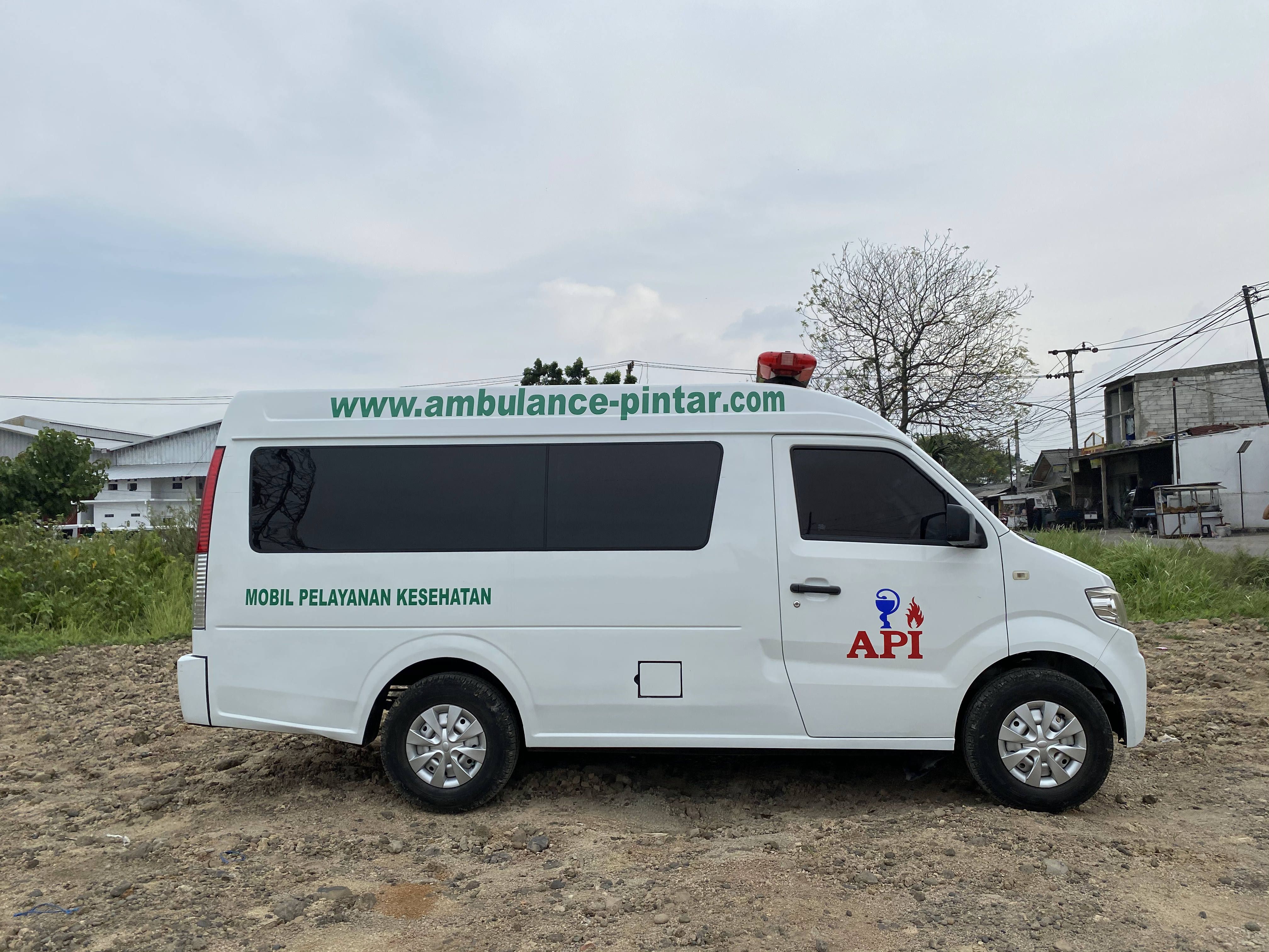 Tampak Samping DFSK Super Cab Ambulans
