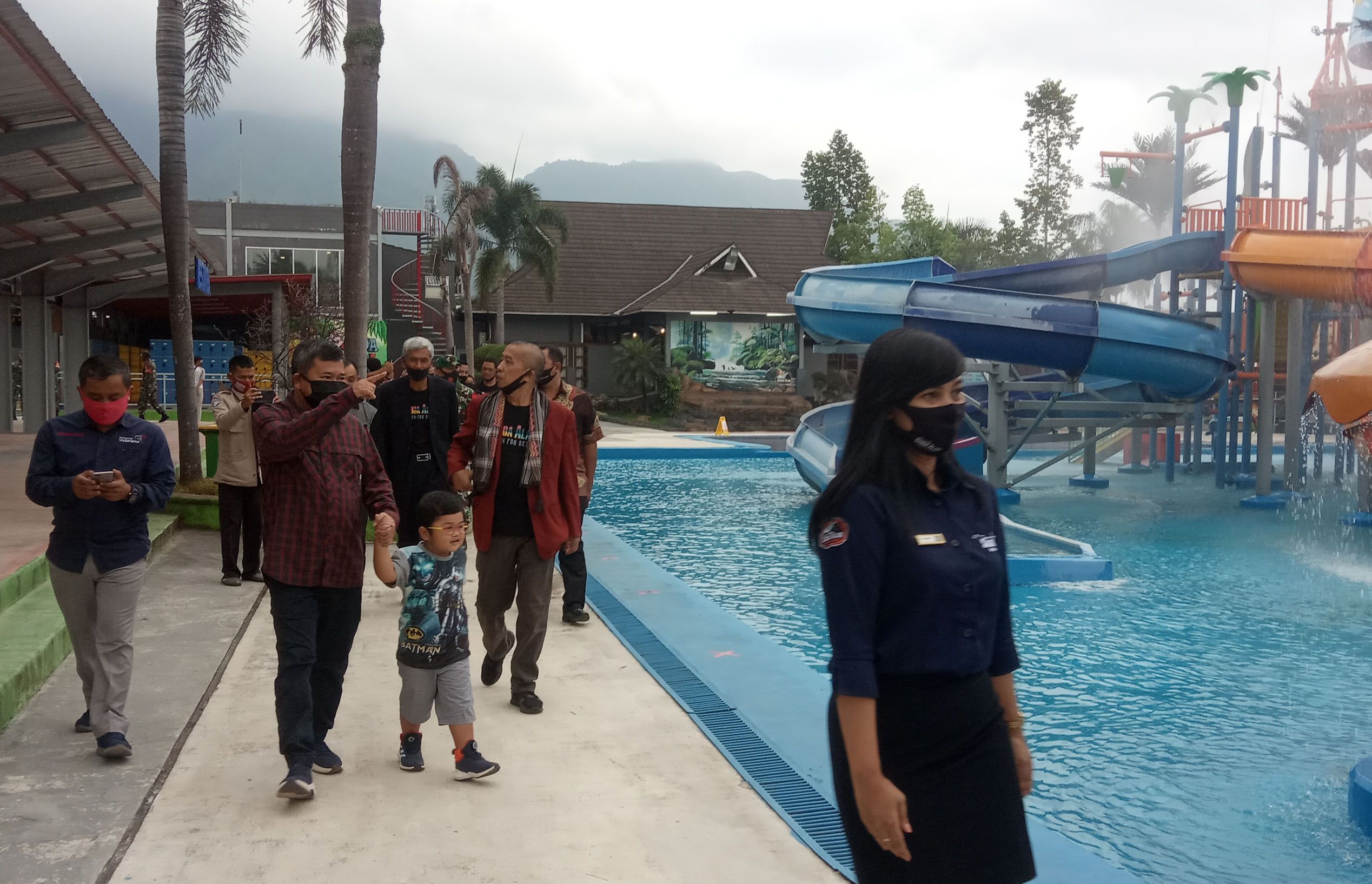 Asal Patuhi Protokol Kesehatan Wisata Air Cipanas Garut Buka Untuk Umum Isu Bogor