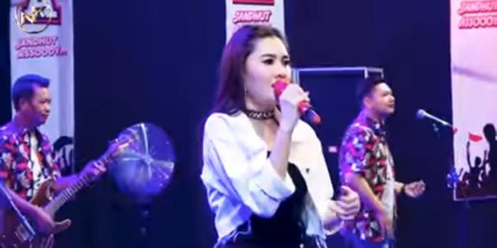 Lirik Lagu Tak Lalekno Kowe Oleh Nella Kharisma Portal Jember
