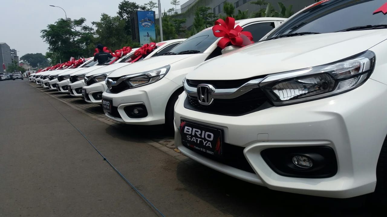 Display Honda Brio sesaat sebelum prosesi hand over ke pelanggan di Bandung.*/DIDIH HUDAYA  